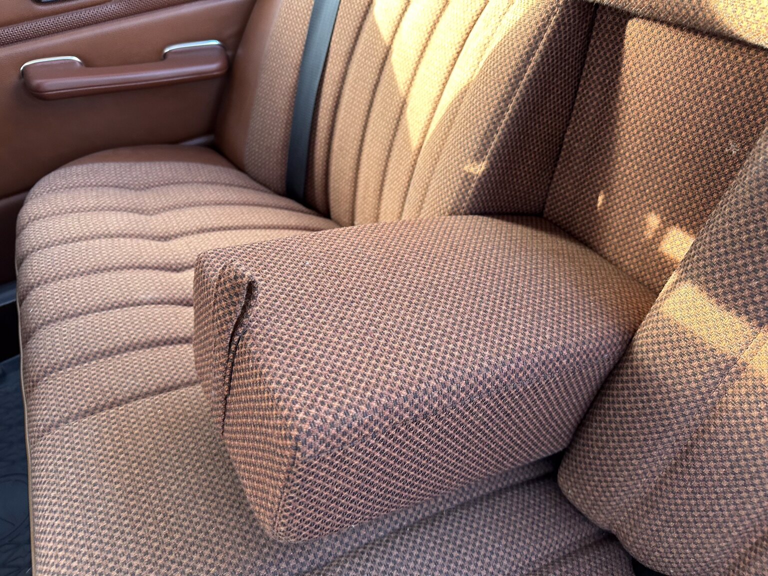 Innenraumfoto von 1975 Mercedes Benz 200