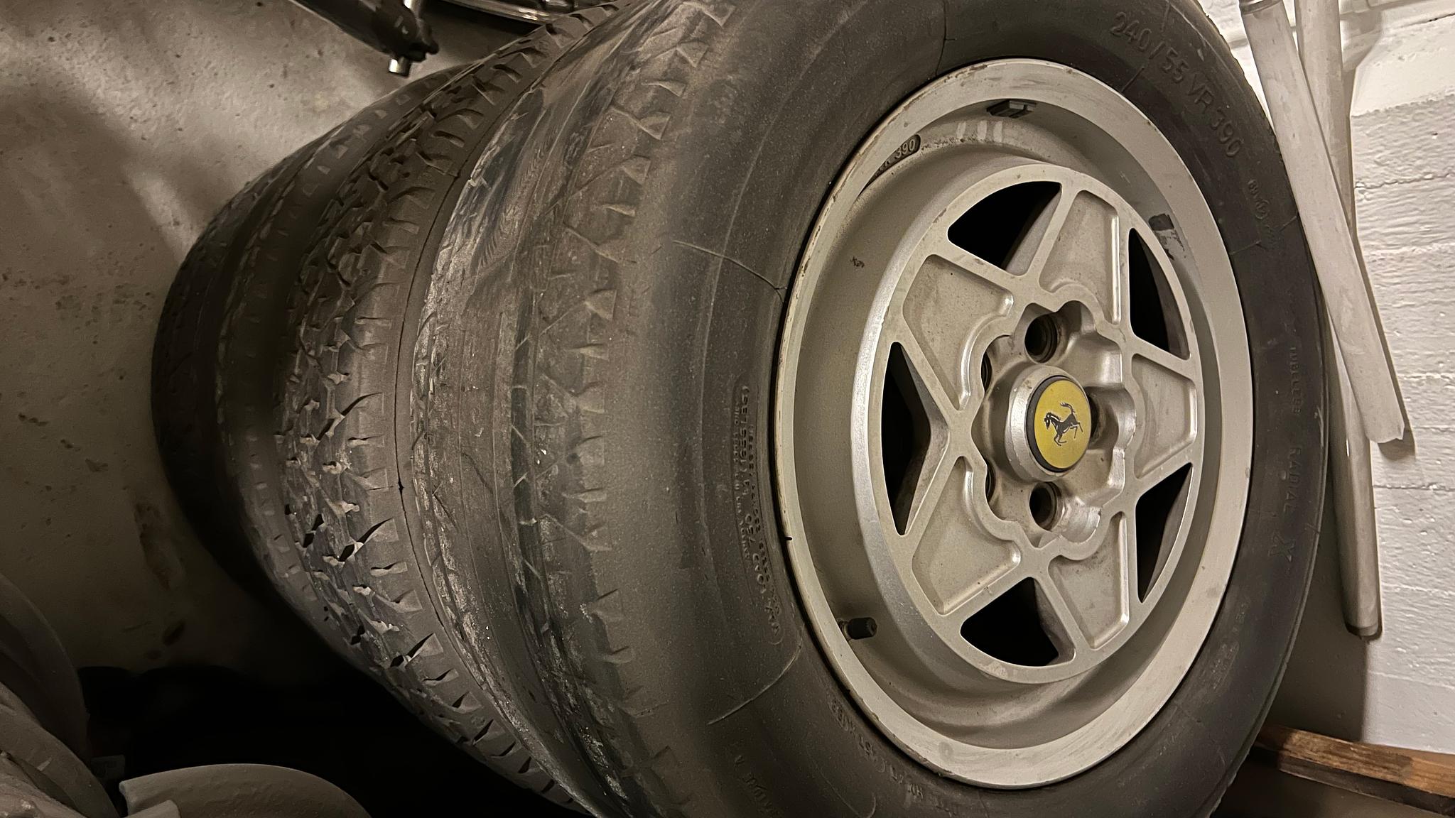 Aussenfoto 1985 Ferrari Mondial Quattrovalvole Design by Pininfarina (72)