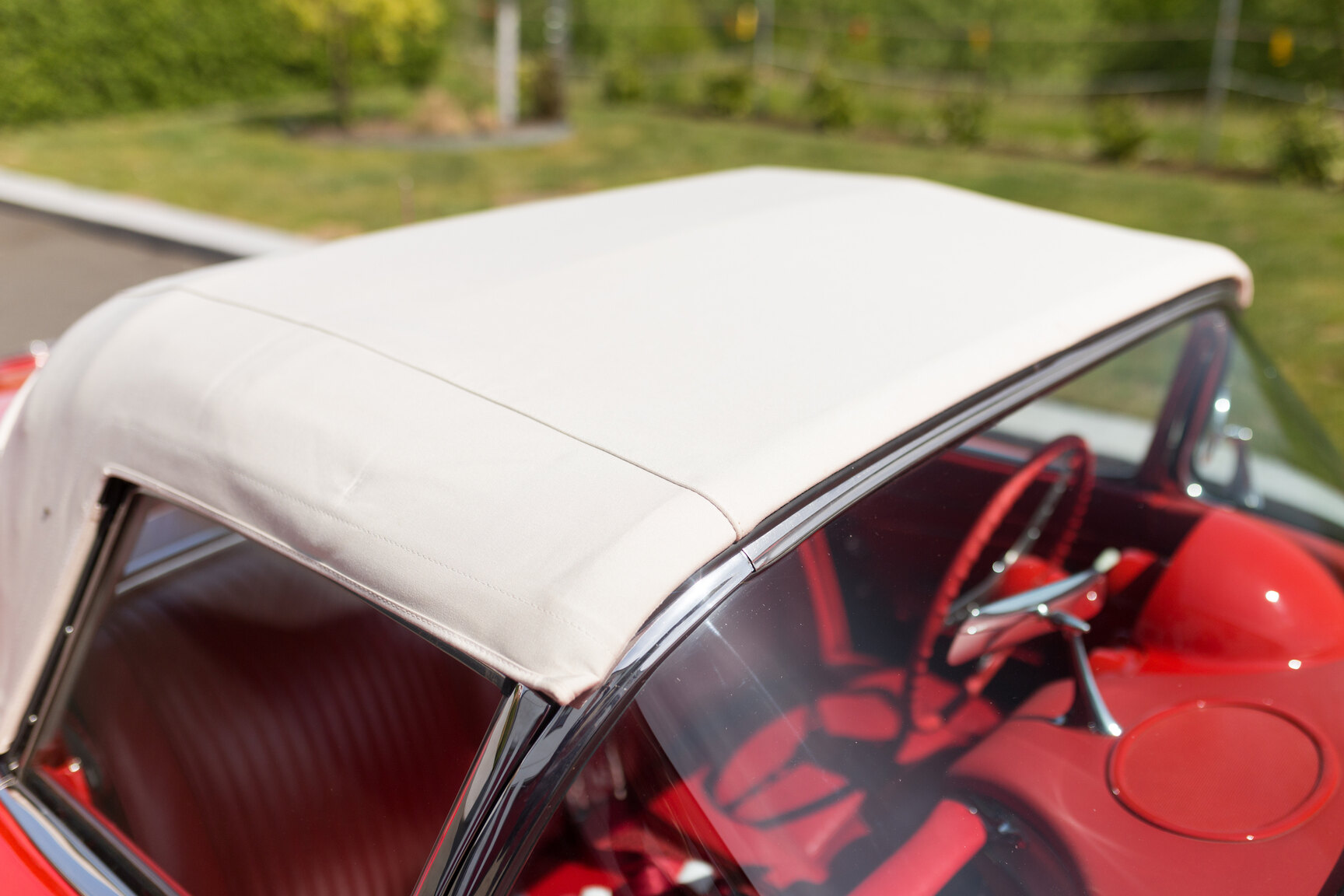 Exterior image of 1962 Corvette C1