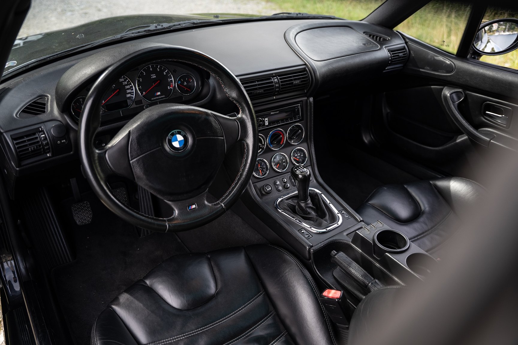 Interior image of 1999 BMW Z3 M Coupé