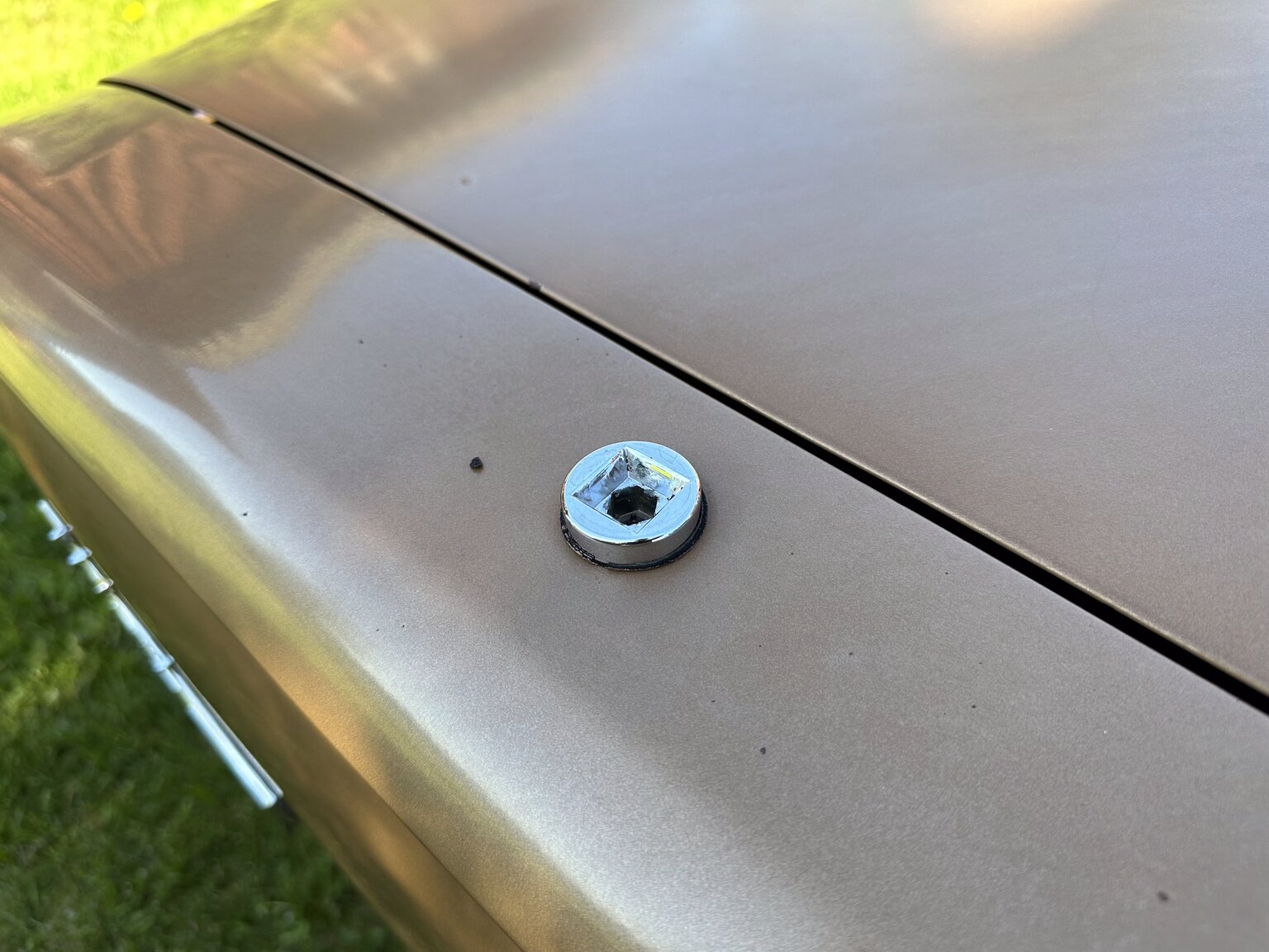 Exteriörbild på 1966 Plymouth Valiant 100 2-door Sedan (73)