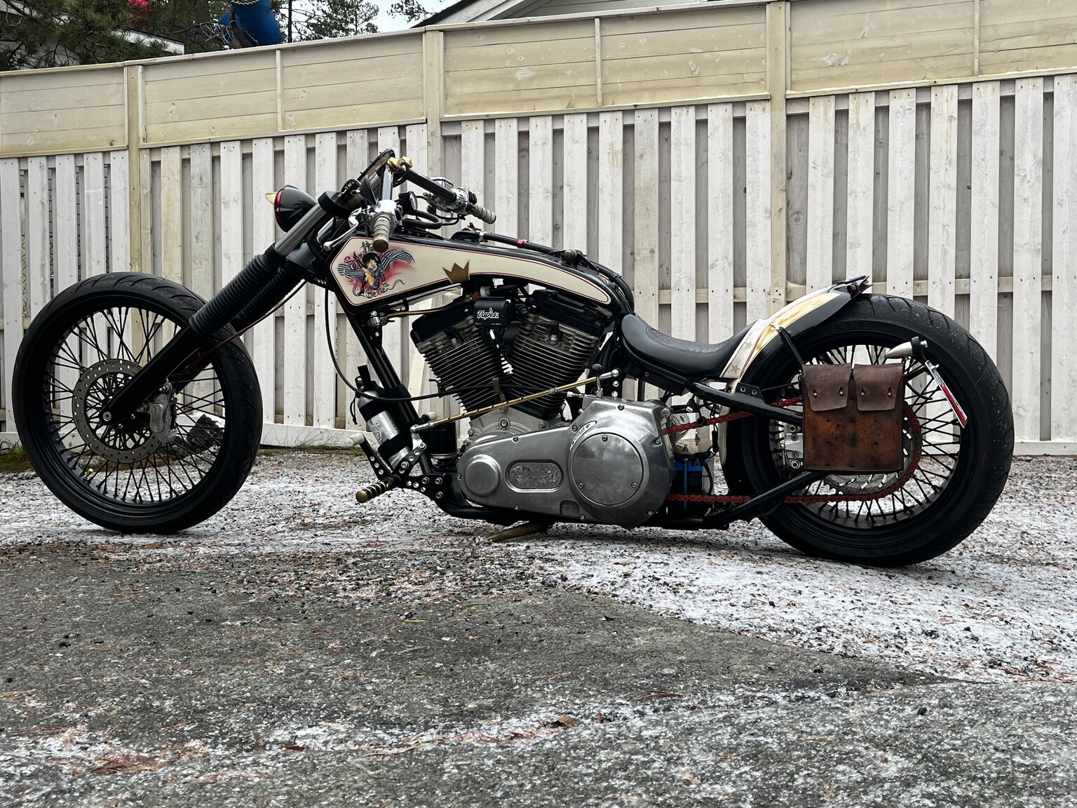 Exteriörbild på 2023 Harley-Davidson Soultrain Belle (4)