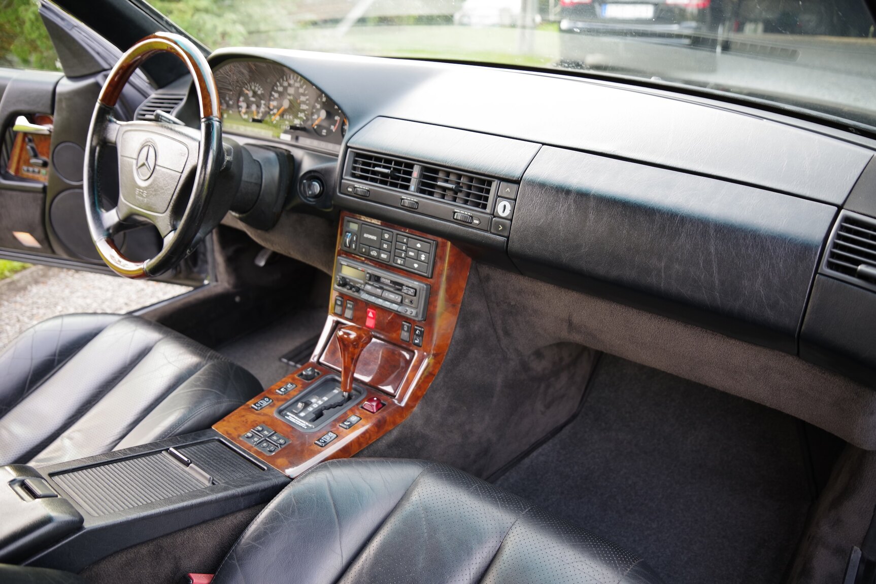 Interiörbild 1992 Mercedes-Benz 300 SL-24