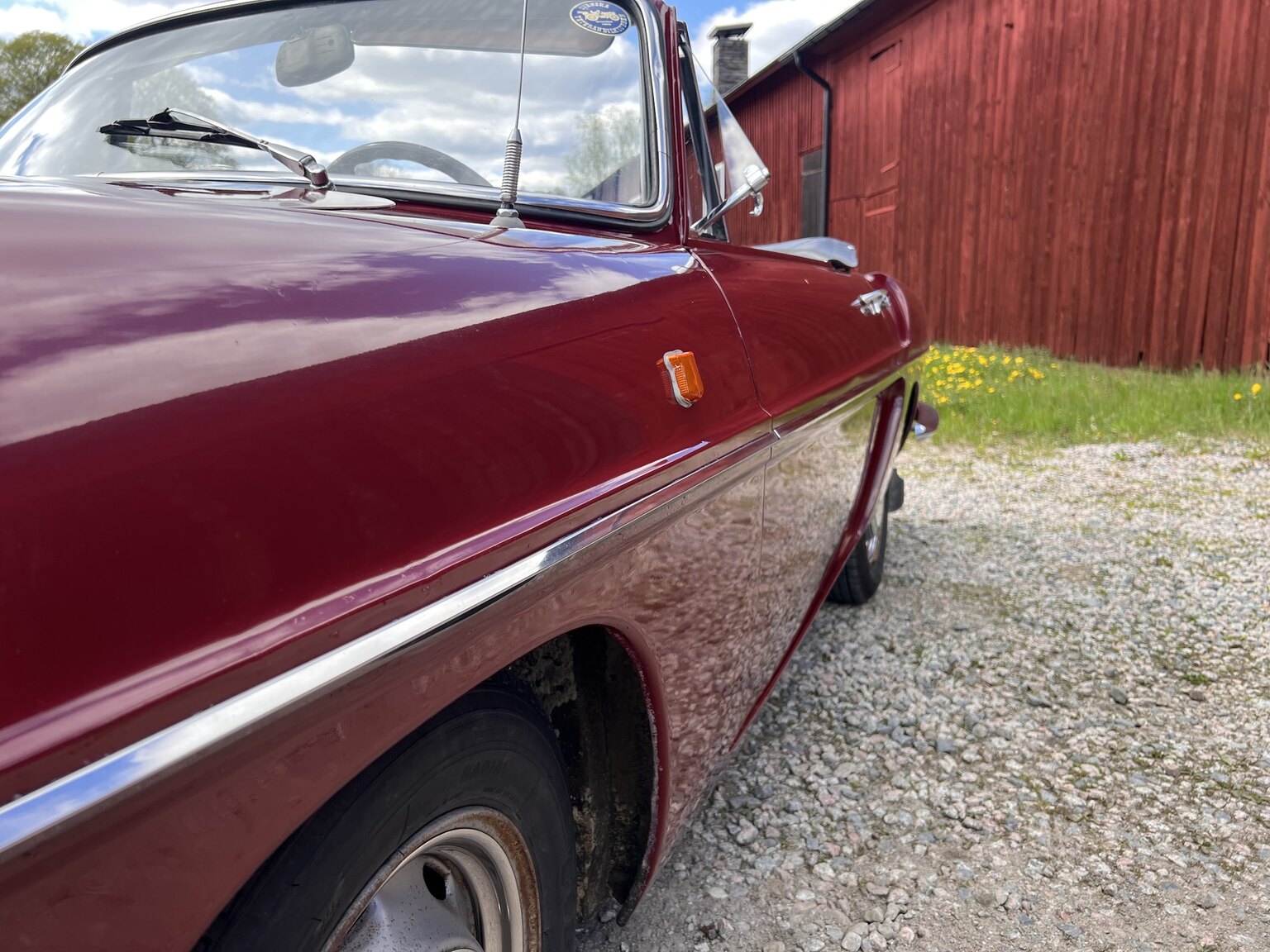 Exterior image of 1967 Renault Caravelle Coupé