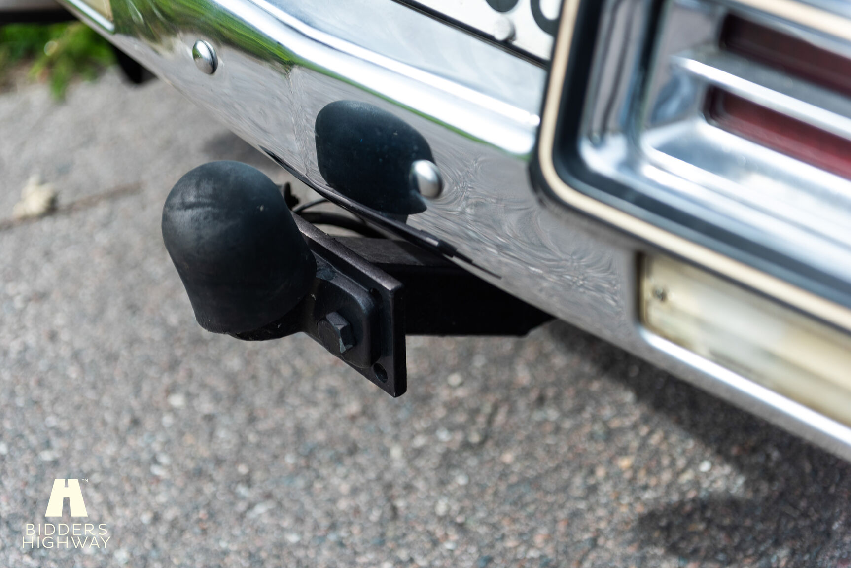 Exteriörbild på 1973 Buick Electra Custom 2D HT Coupe