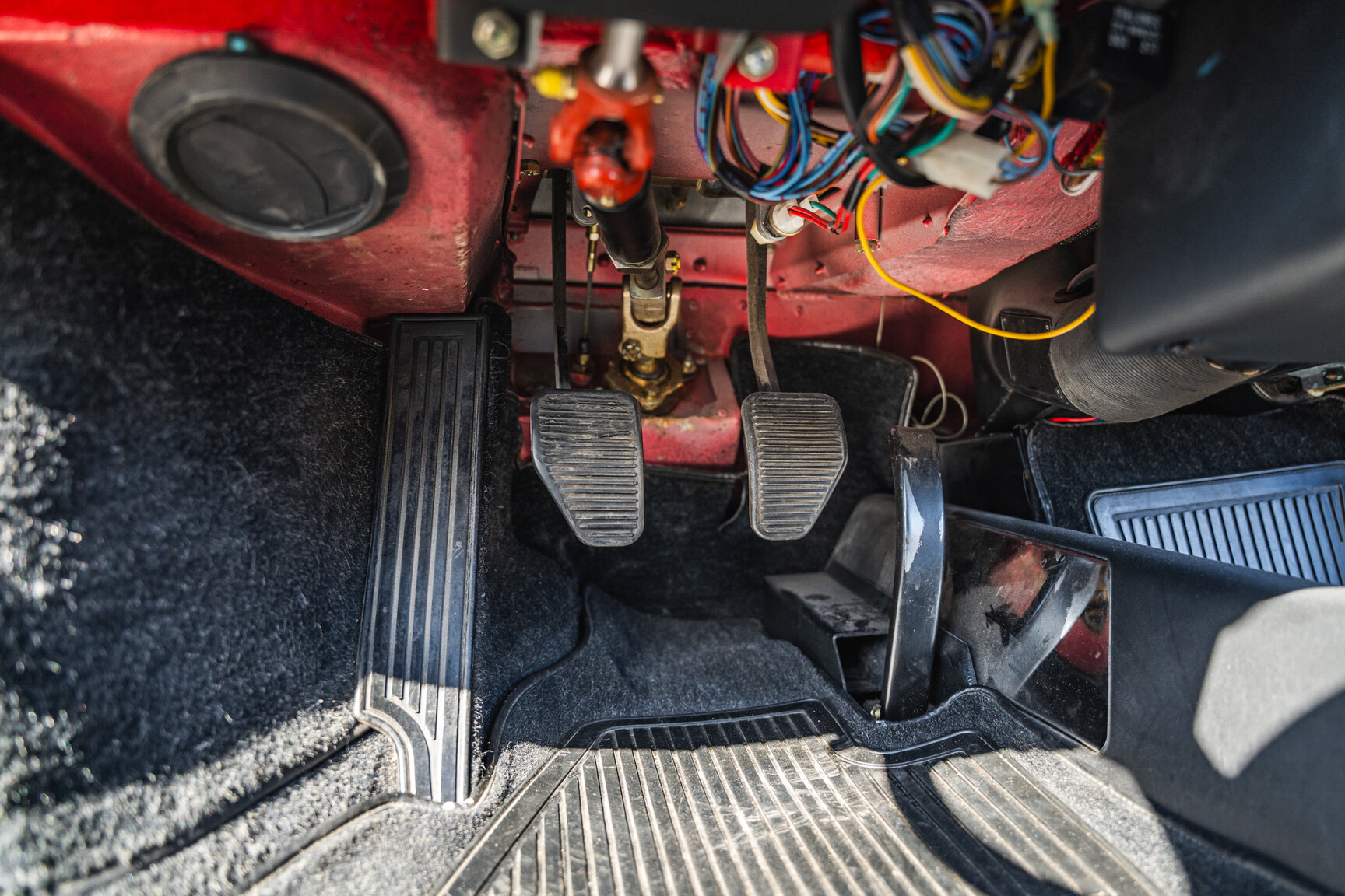 Interiörbild 1989 Ferrari 328 GTS