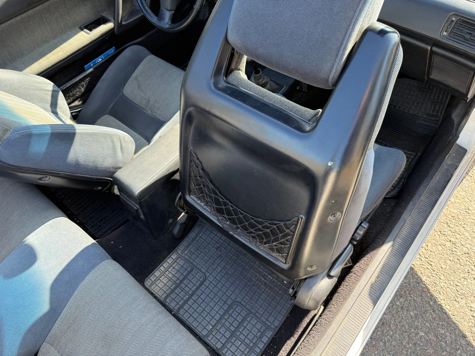 Innenraumfoto von 1988 Toyota Celica Cabriolet (37)