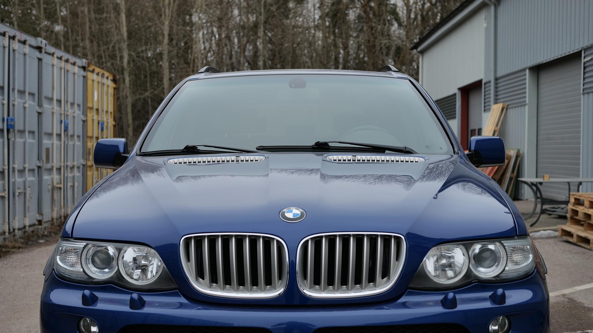 Aussenfoto 2005 BMW X5 4,8IS (8)