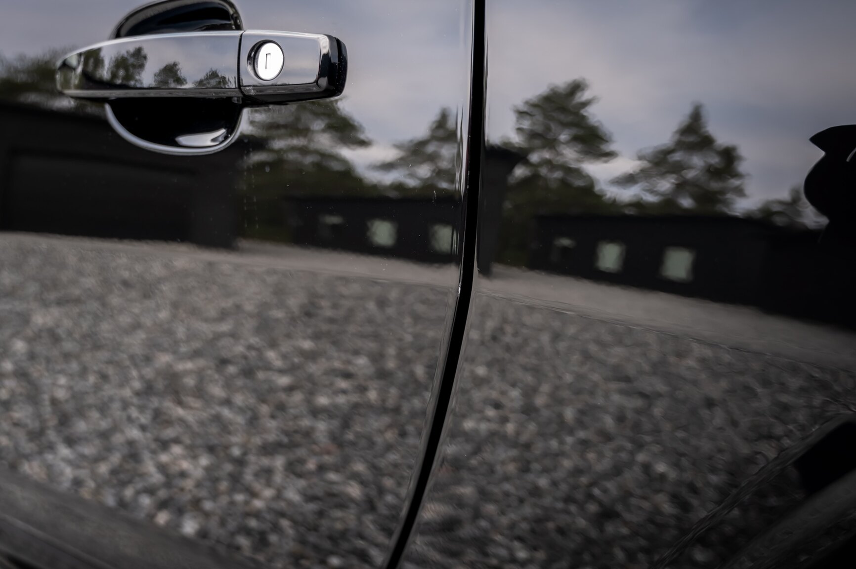 Exterior image of 2010 Chevrolet Camaro SS (18)