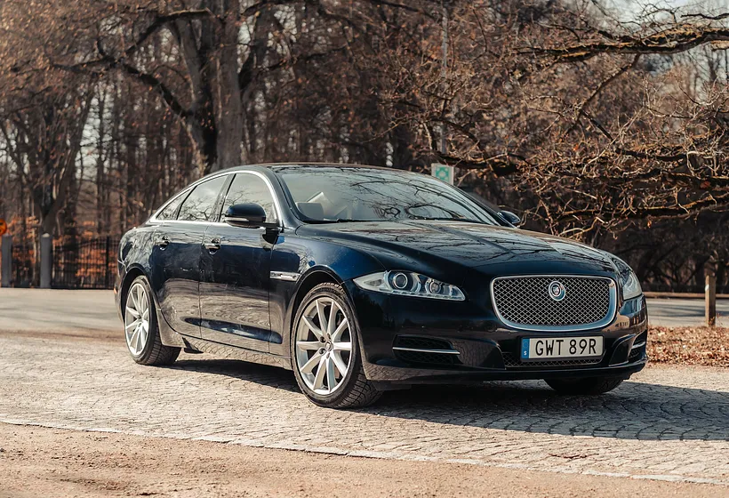 2012 Jaguar XJ GWT89R
