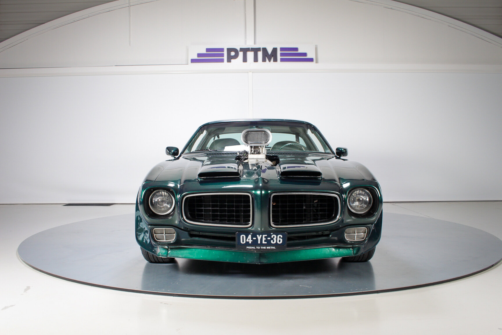 Exterior image of 1975 Pontiac Firebird Formula