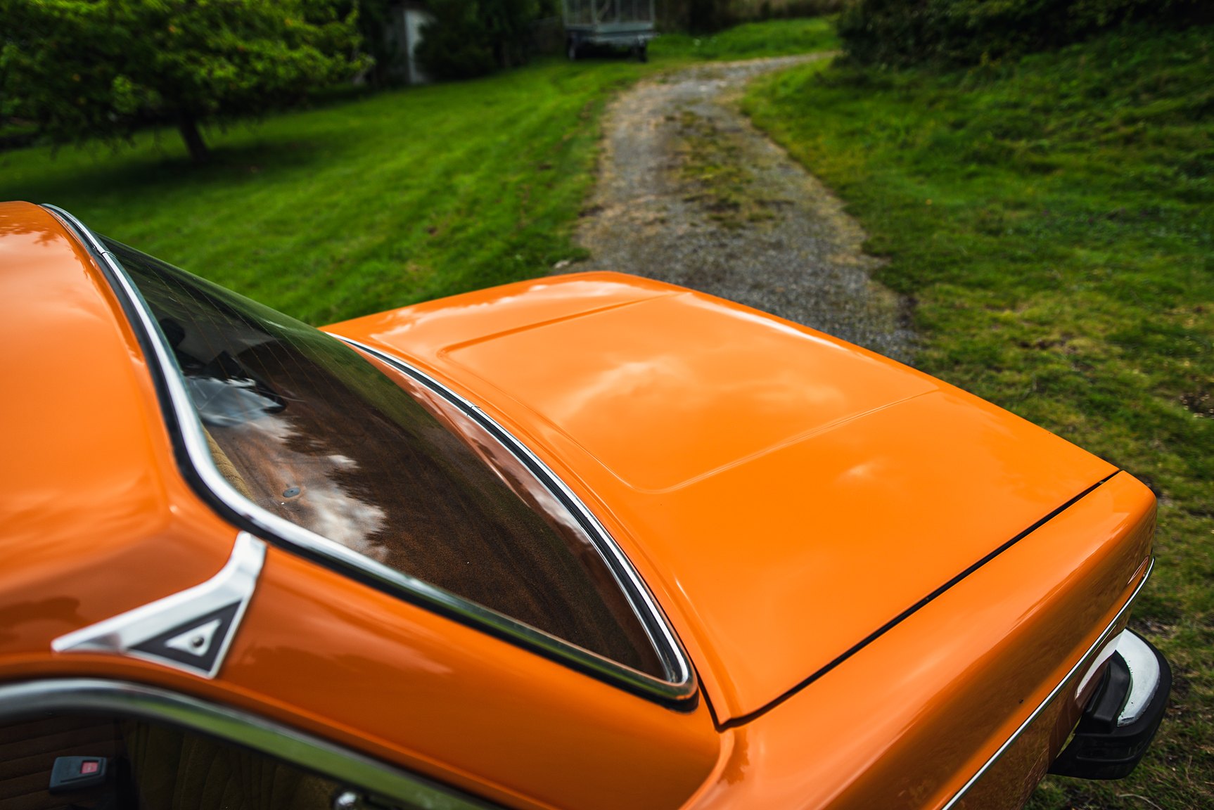 Exterior image of 1974 Volvo 142 2.0