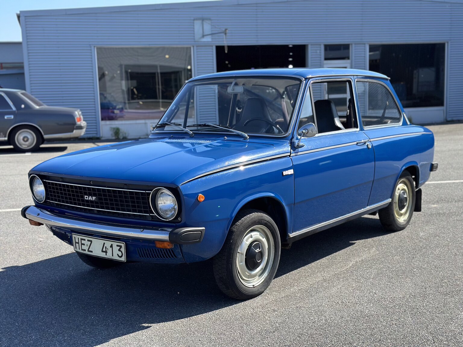 Exterior image of 1974 DAF 66 Sedan 1.1