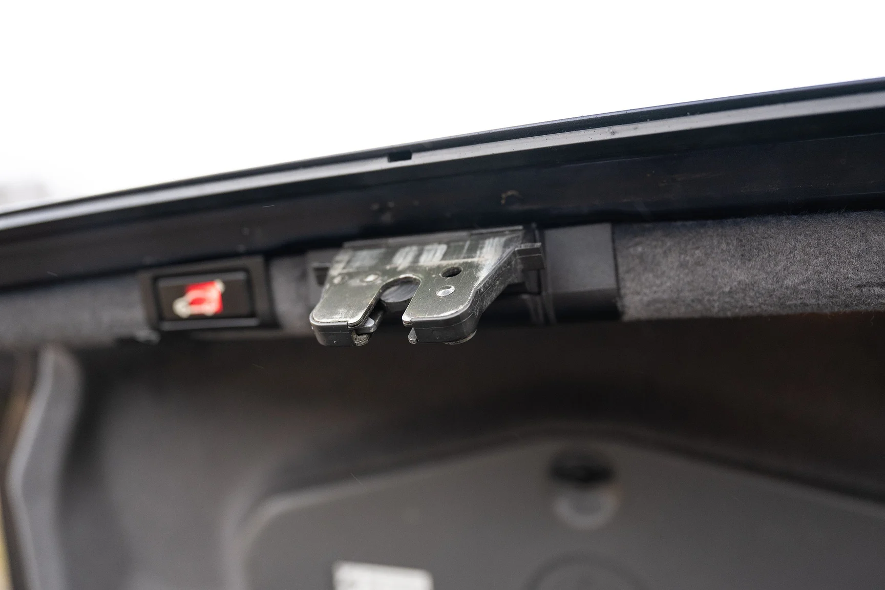 Interior image of 1996 BMW 740 iA - NO RESERVE (63)