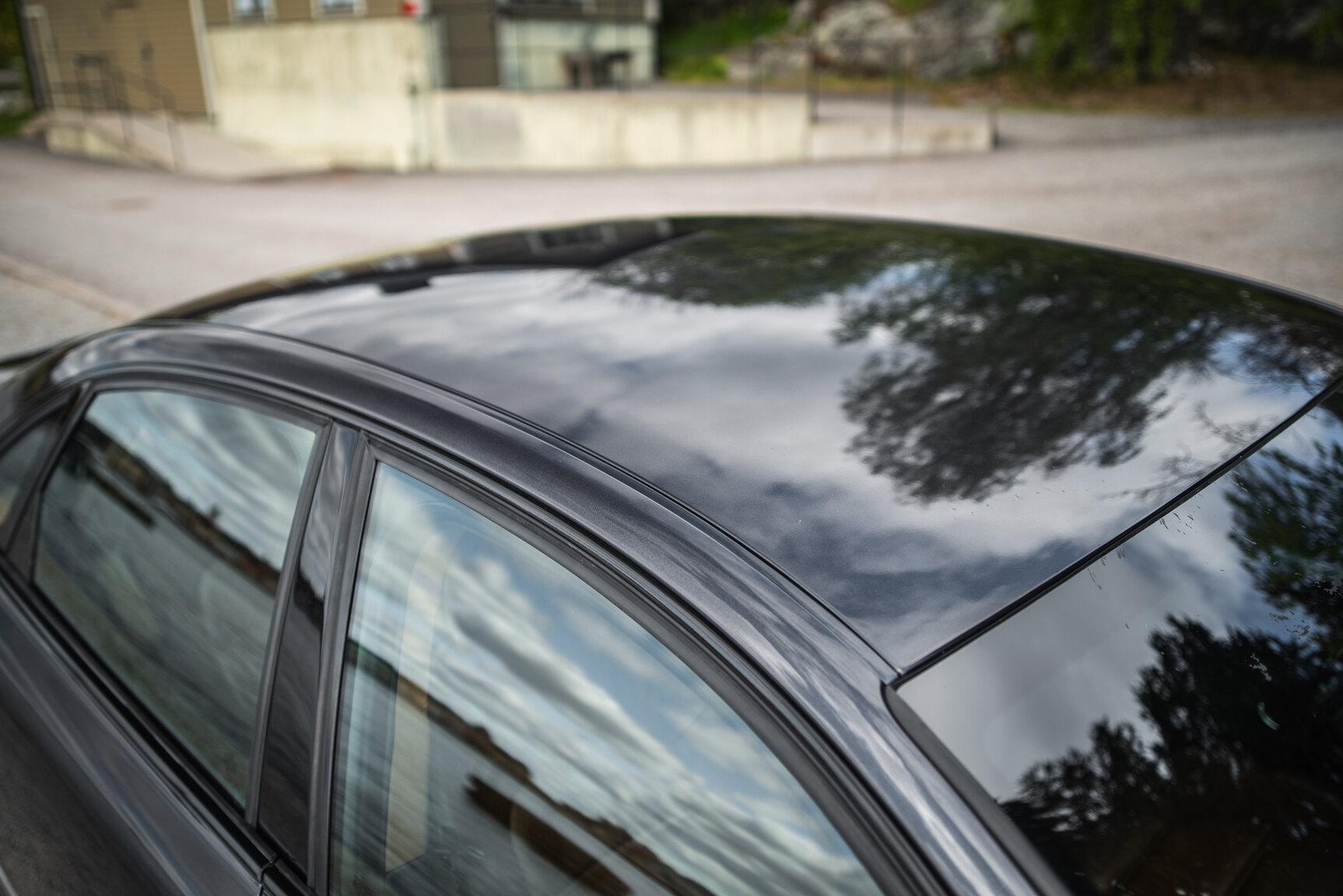 Exterior image of 2009 Audi S8 5.2 V10 FSI Quattro
