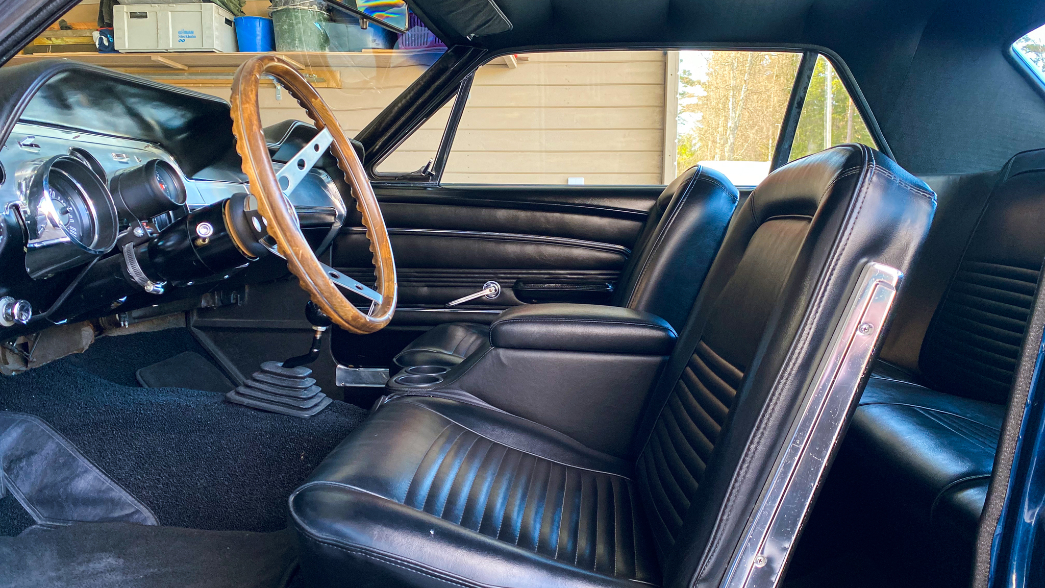 Innenraumfoto von 1967 Ford Mustang 305ci HT (2)