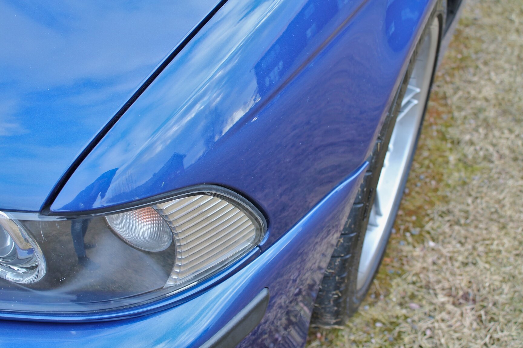 Exteriörbild på 2003 BMW M5