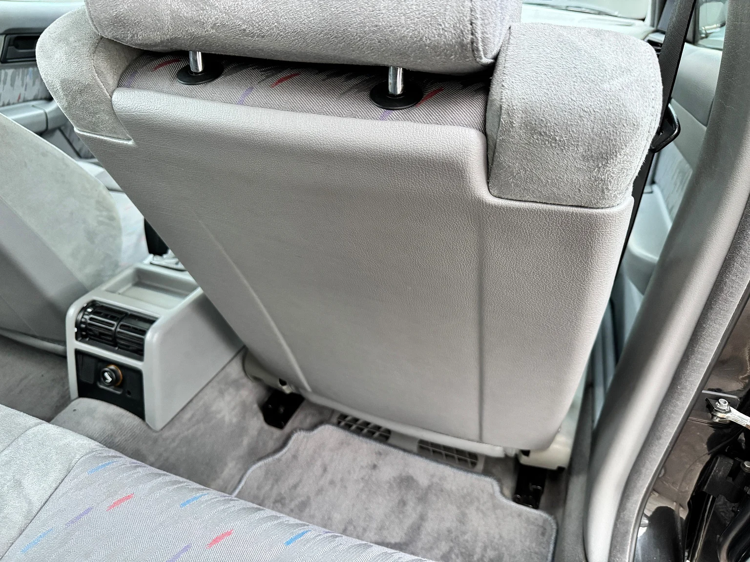 Innenraumfoto von 1993 BMW E34 M5 Touring  (100)