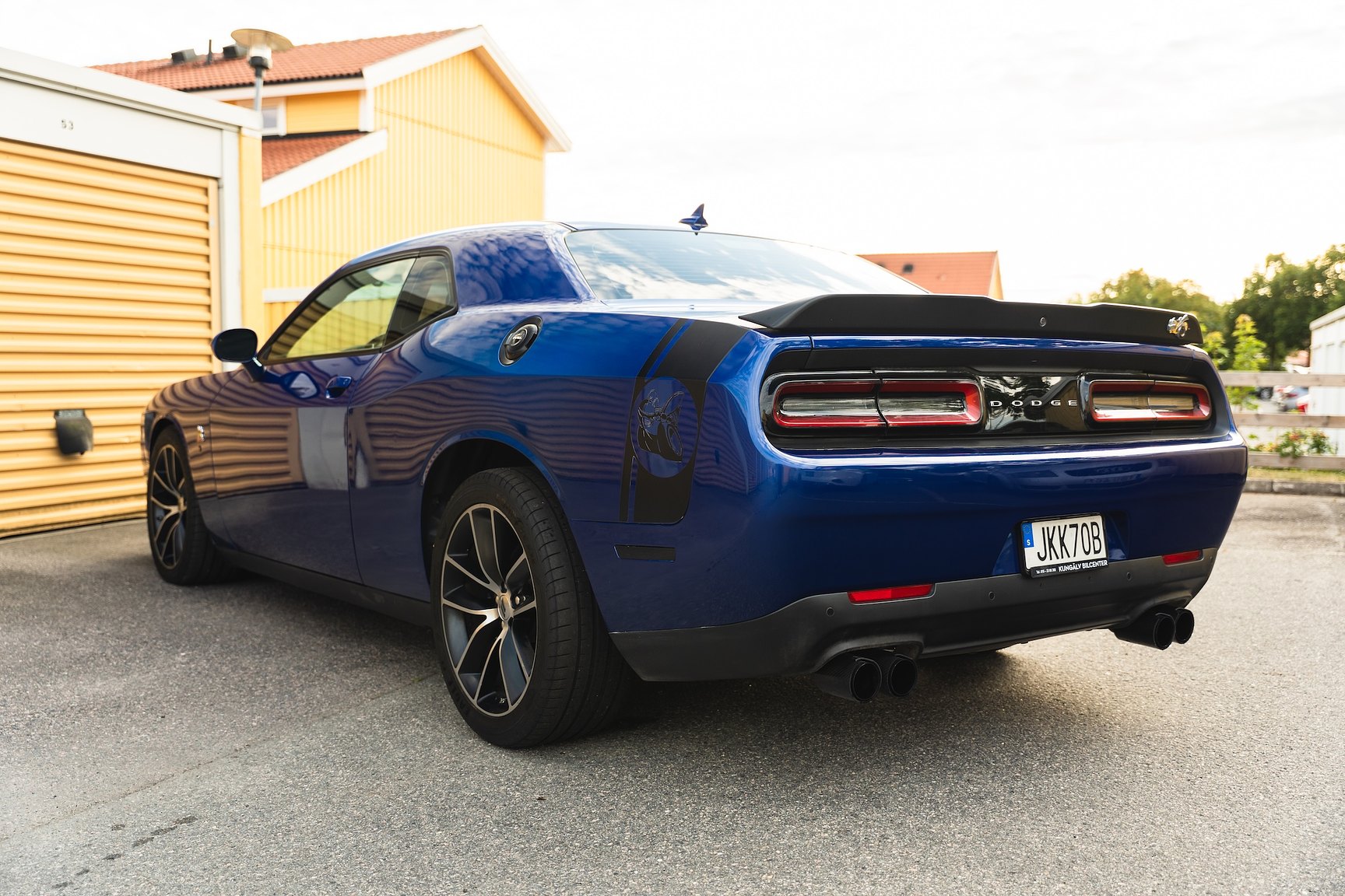 Exterior image of 2018 Dodge Challenger R/T 392