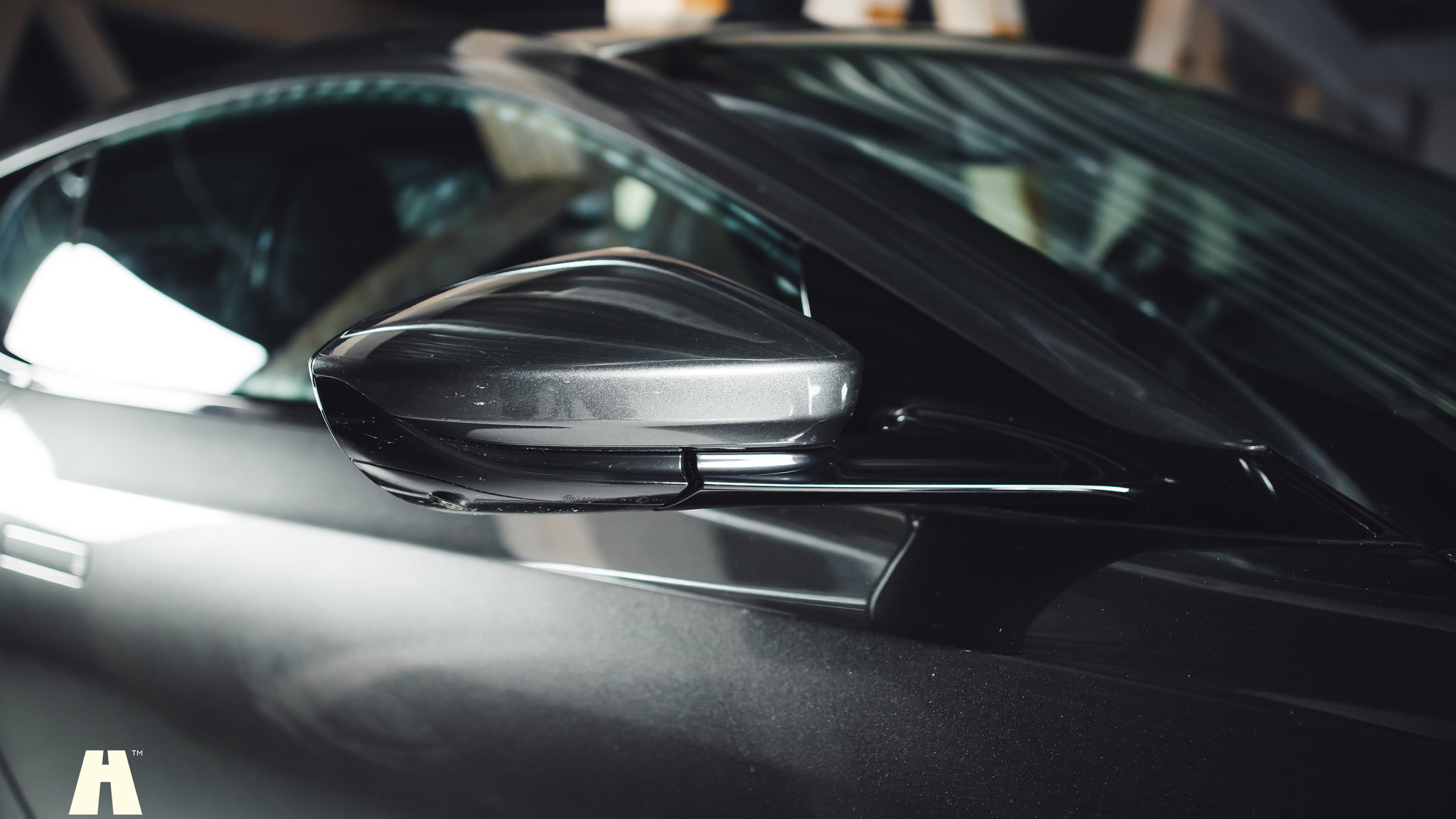 Exteriörbild på 2019 Aston Martin DB11 AMR (41)