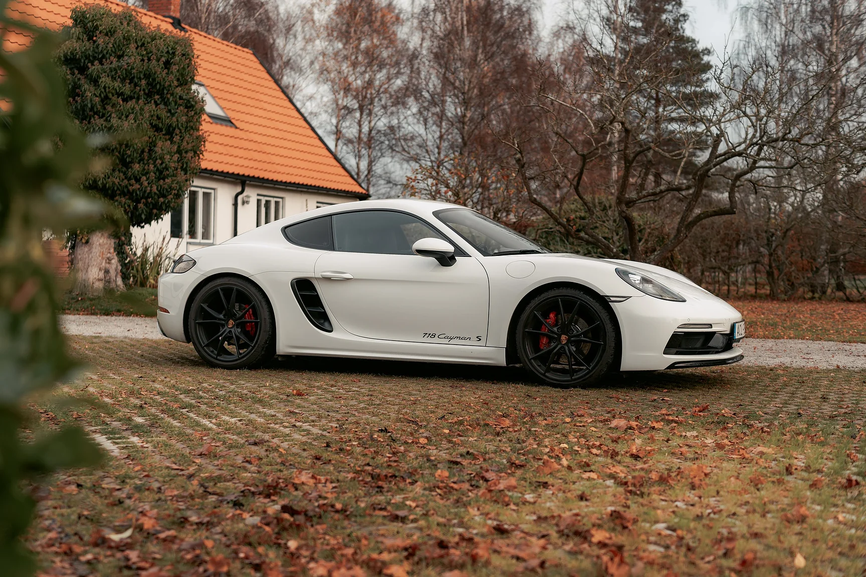 Exteriörbild på 2017 Porsche 718 Cayman S (13)