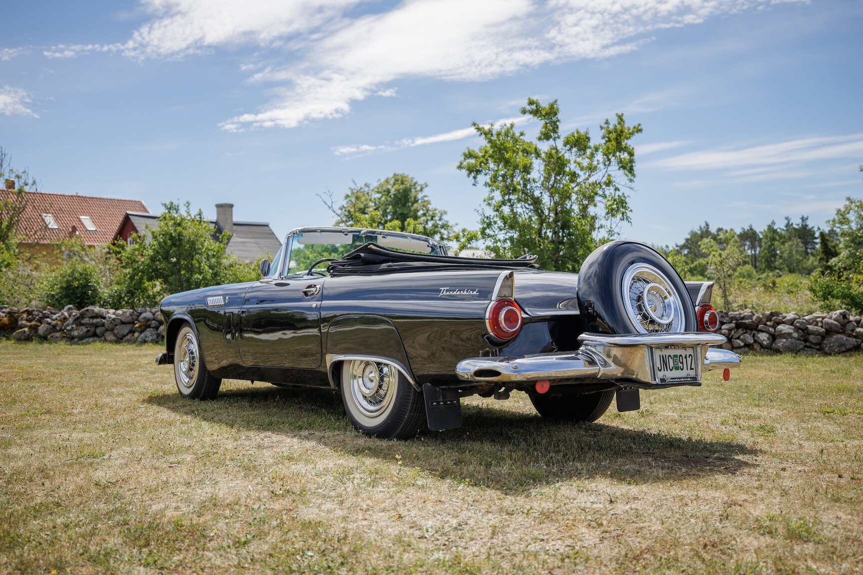 Aussenfoto 1956 Ford Thunderbird