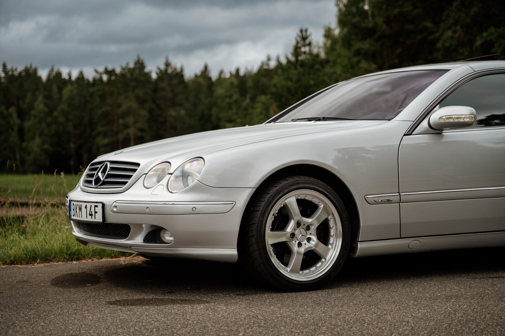 Exteriörbild på 2002 Mercedes-Benz CL 600