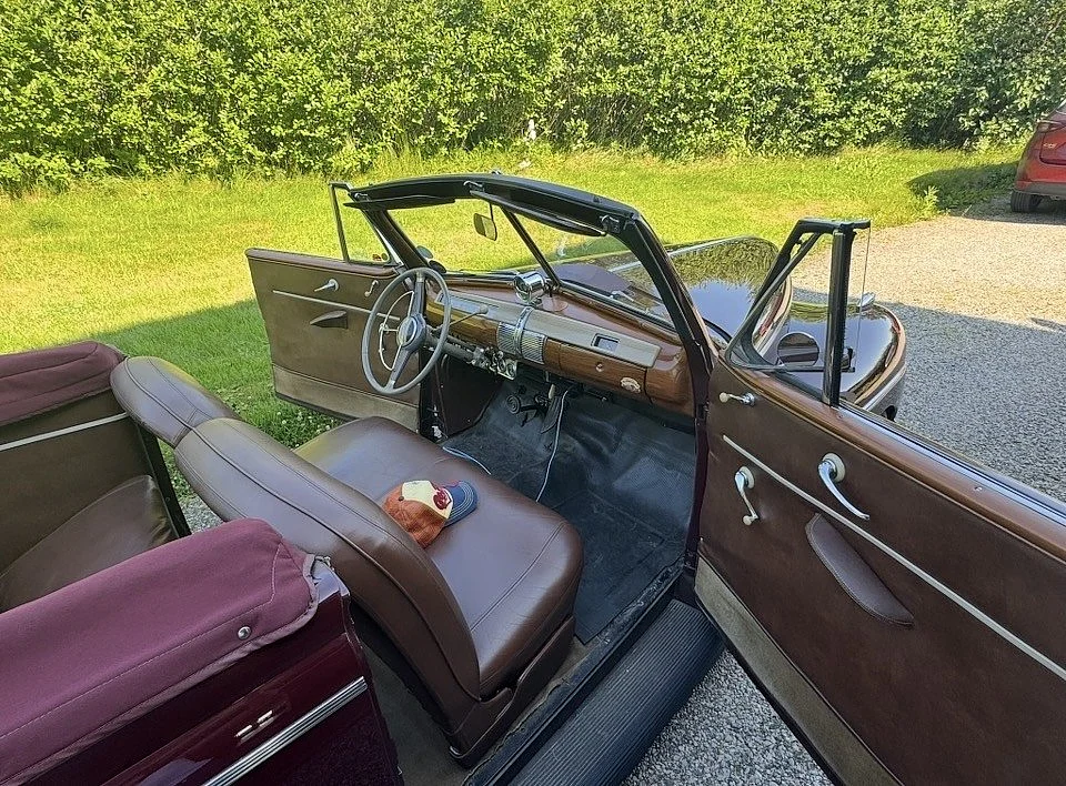 Interiörbild 1941 Ford Super De Luxe Cabriolet (5)