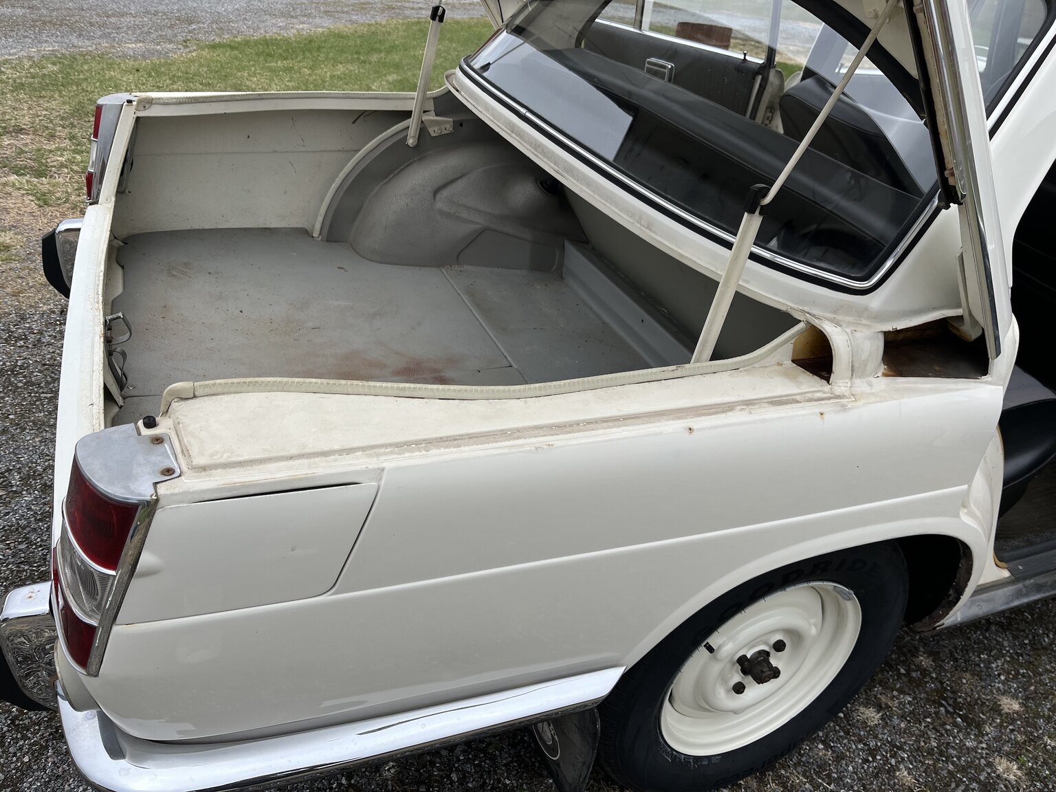 Interior image of 1965 BMW 1800
