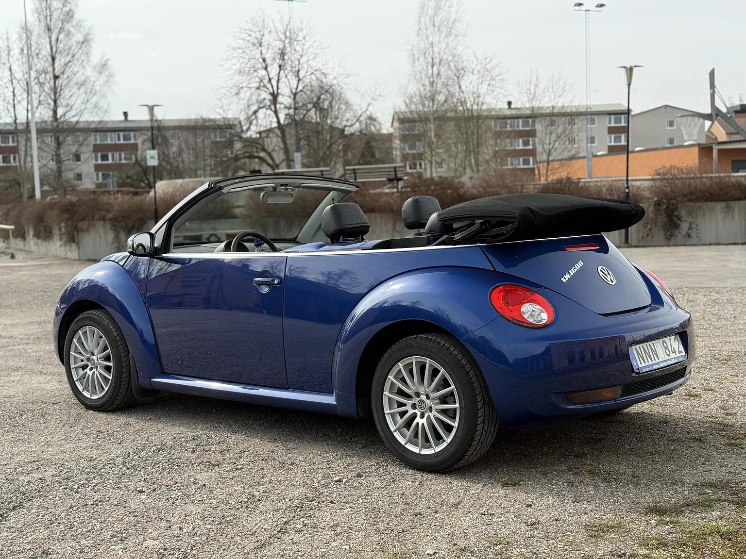 Exteriörbild på 2007 VW Beetle 1600 Cabriolet  (5)