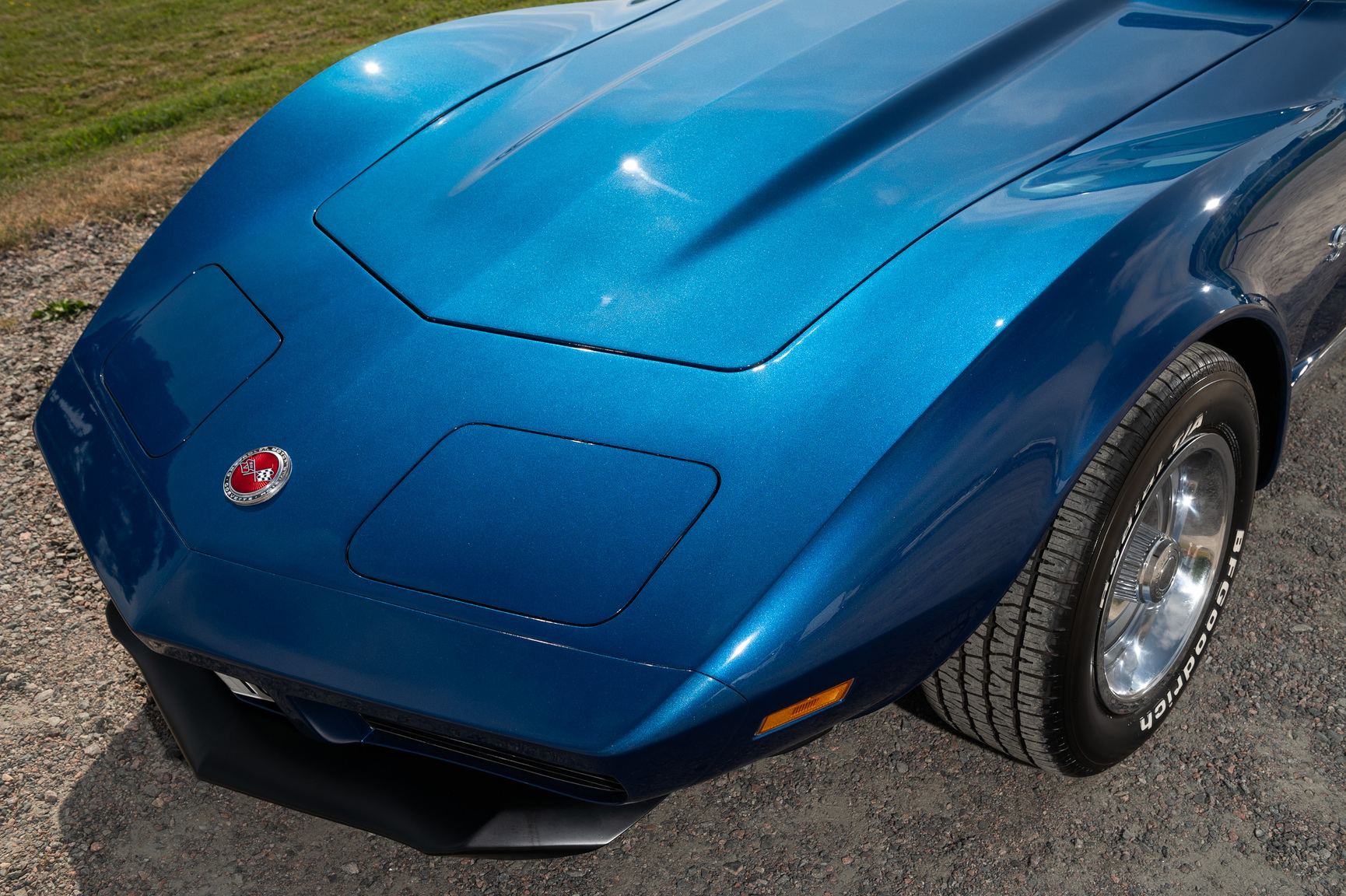 Exteriörbild på 1973 Corvette C3 Stingray (35)