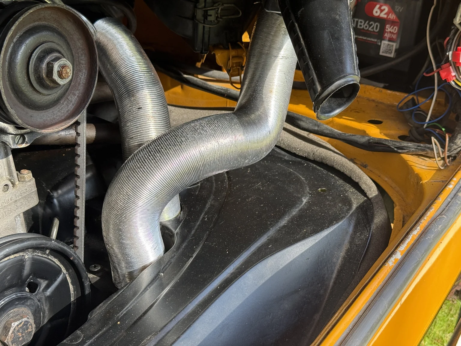Image of 1975 Volkswagen Transporter Campervan mechanics (6)