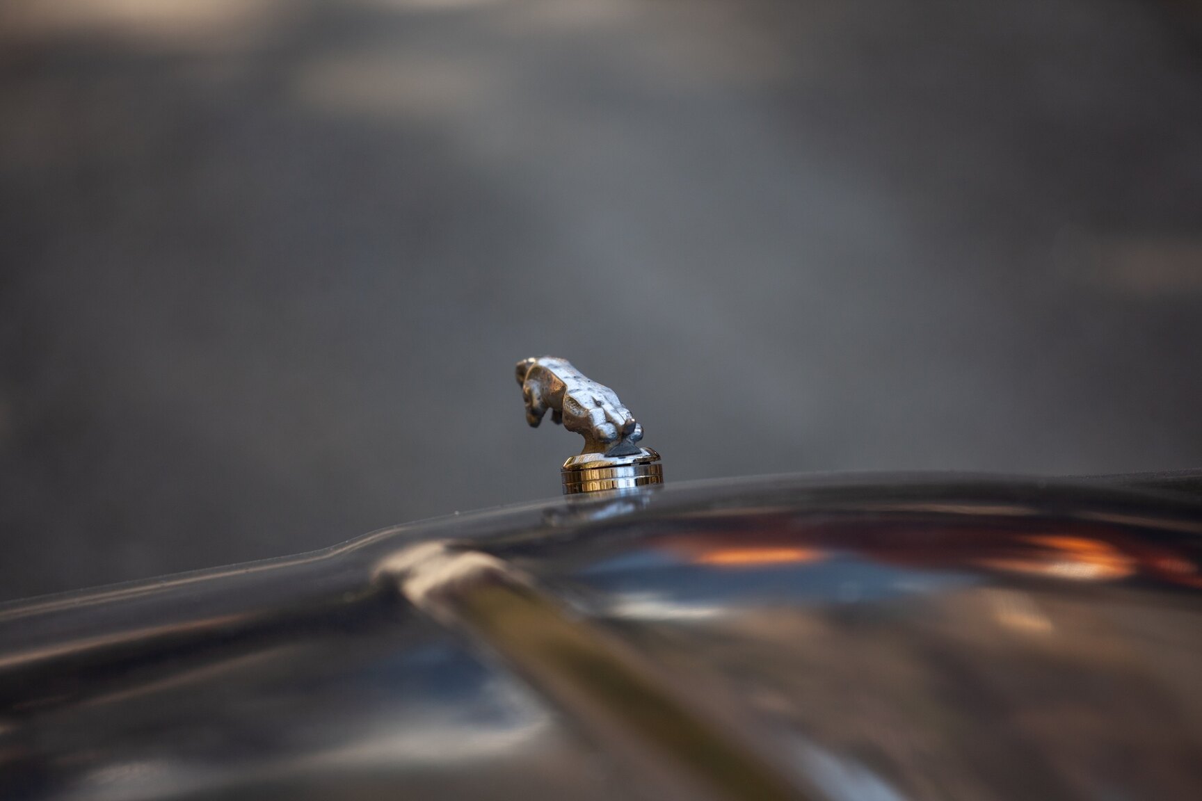 Exterior image of 1997 Jaguar XJ6 3.2