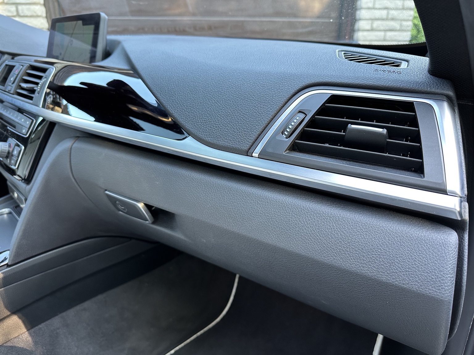 Interior image of 2017 Alpina D3 Bi-Turbo Allrad