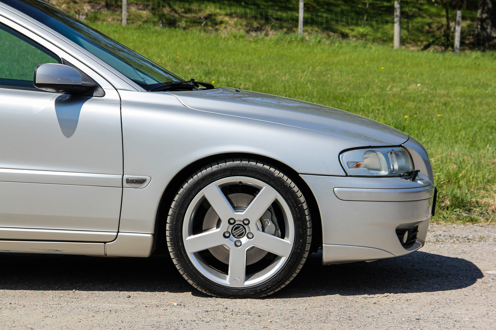 Aussenfoto 2005 Volvo V70 R AWD (44)