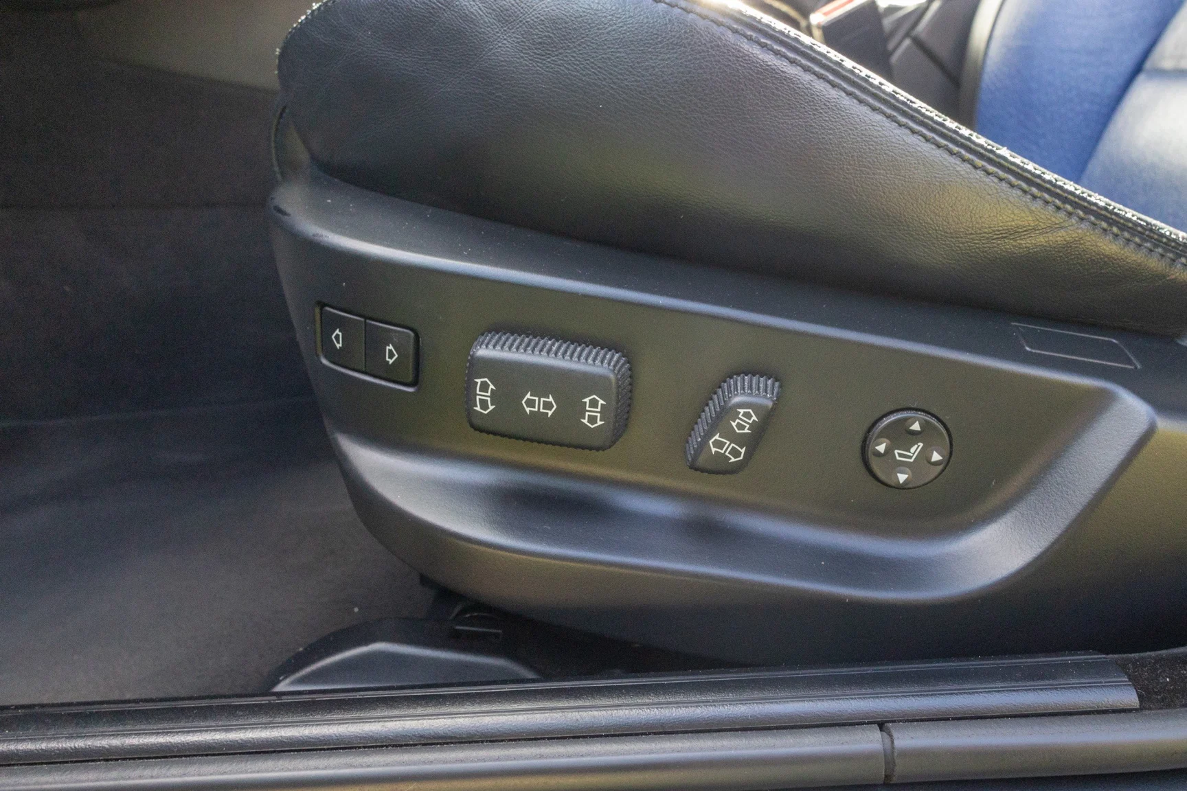 Innenraumfoto von 2002 BMW M5 E39 (53)