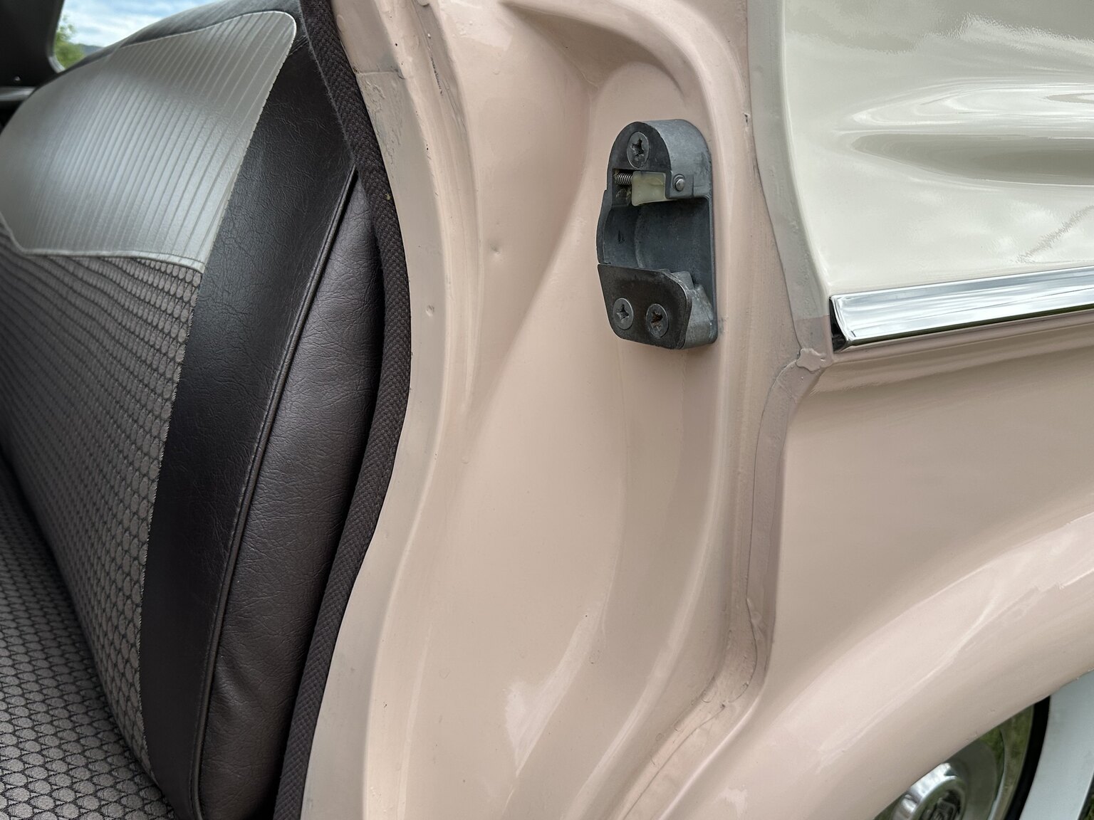 Interior image of 1959 Mercury Monterey 4-door Hardtop Cruiser