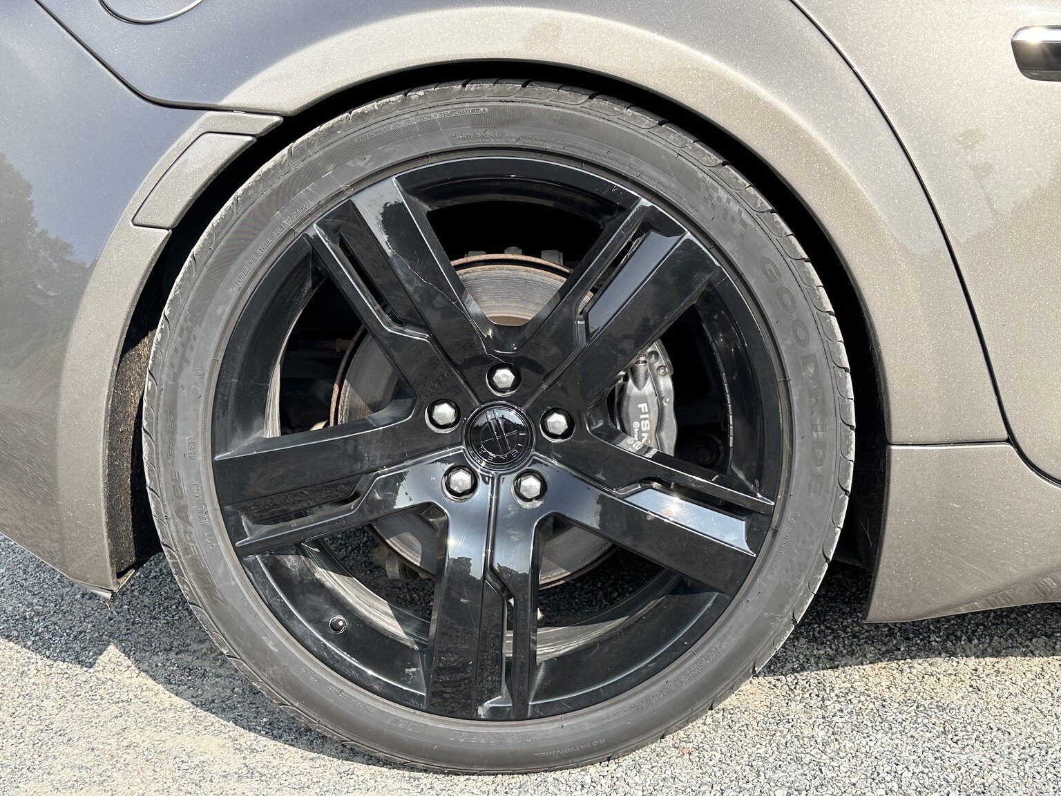 Aussenfoto 2012  Fisker Karma