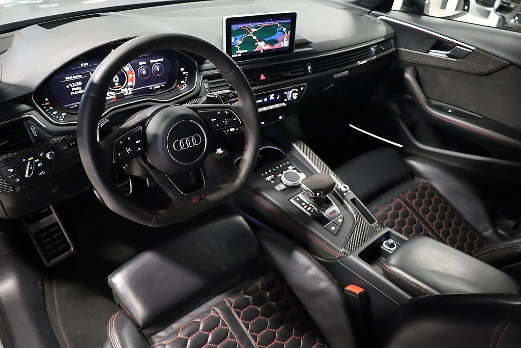 Bild von 2018 Audi RS4 (9)