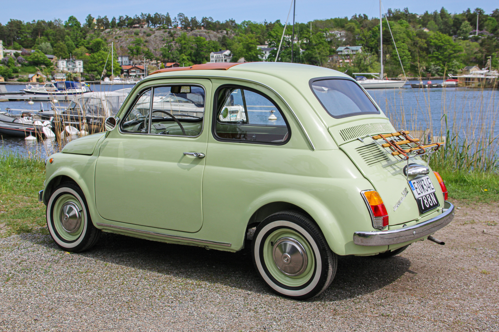Exterior image of 1970 Fiat 500 Lusso