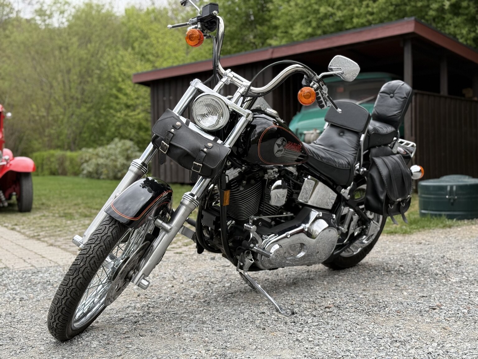 Exterior image of 1992 Harley-Davidson FXSTC