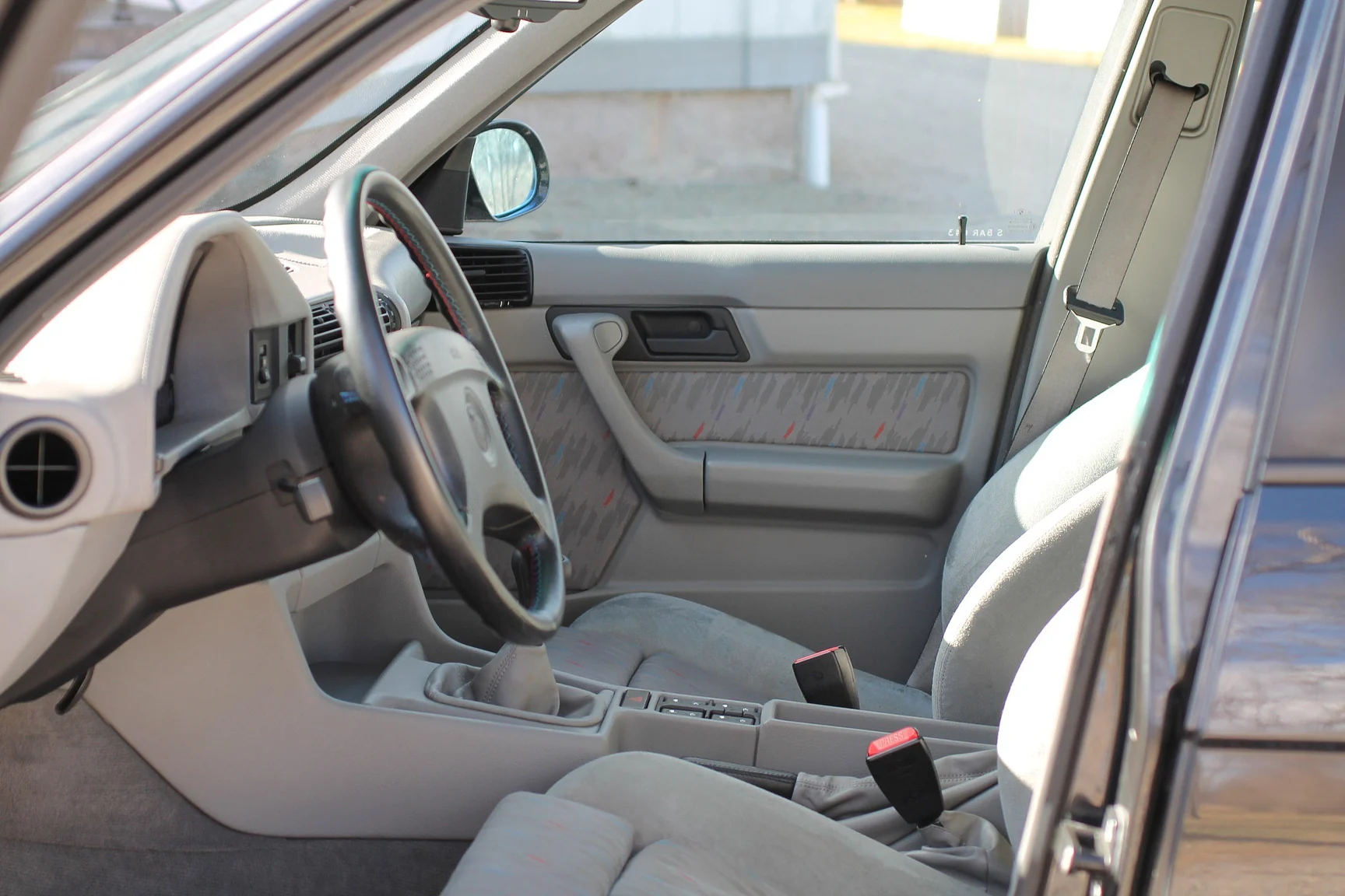 Innenraumfoto von 1993 BMW E34 M5 Touring  (5)