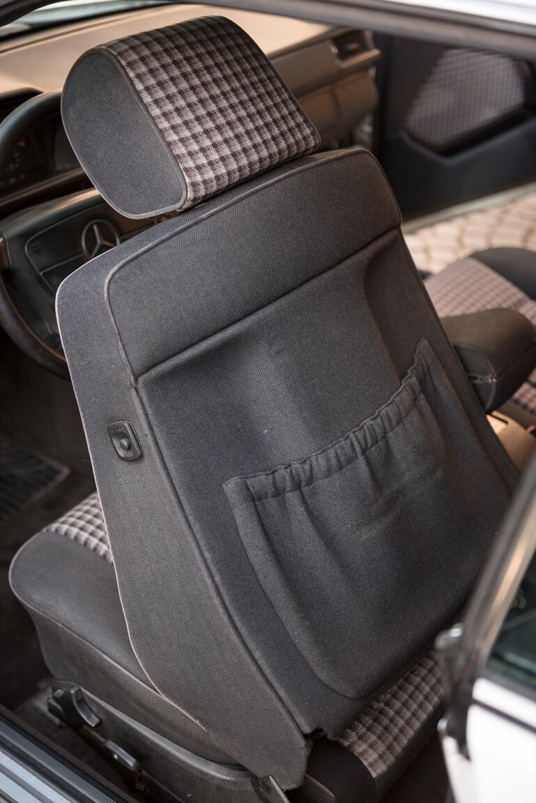 Interiörbild 1992 Mercedes-Benz 300CE-24V 