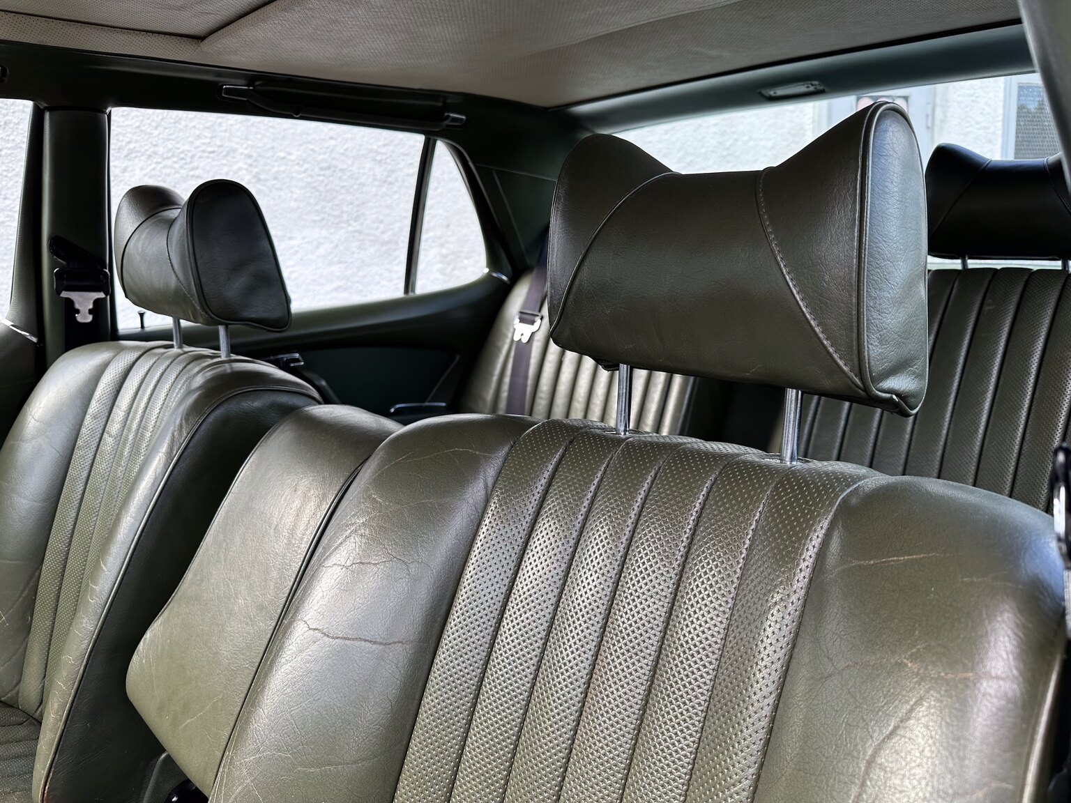 Innenraumfoto von 1975 Mercedes Benz 450 SEL (11)