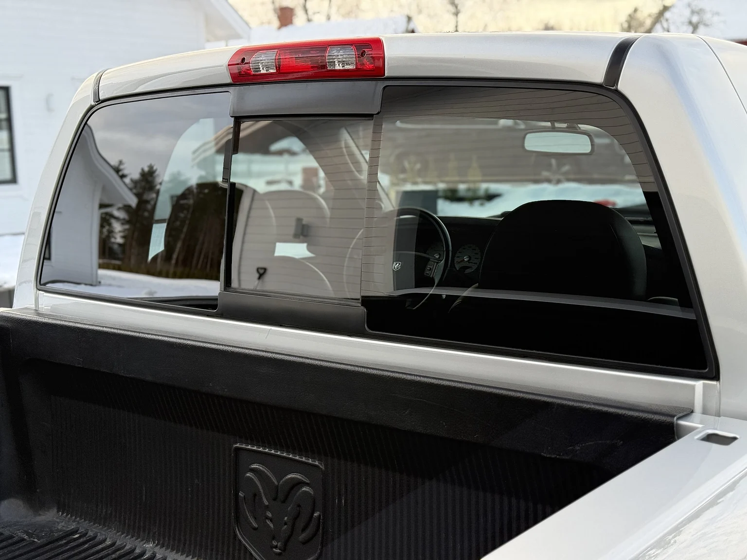 Exterior image of 2005 Dodge RAM SRT-10 Regular Cab Manual  (29)