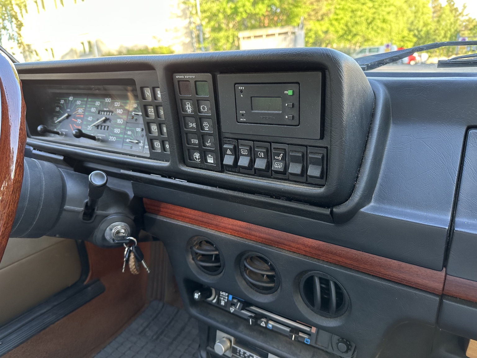 Innenraumfoto von 1984 Alfa Romeo Alfetta 2000