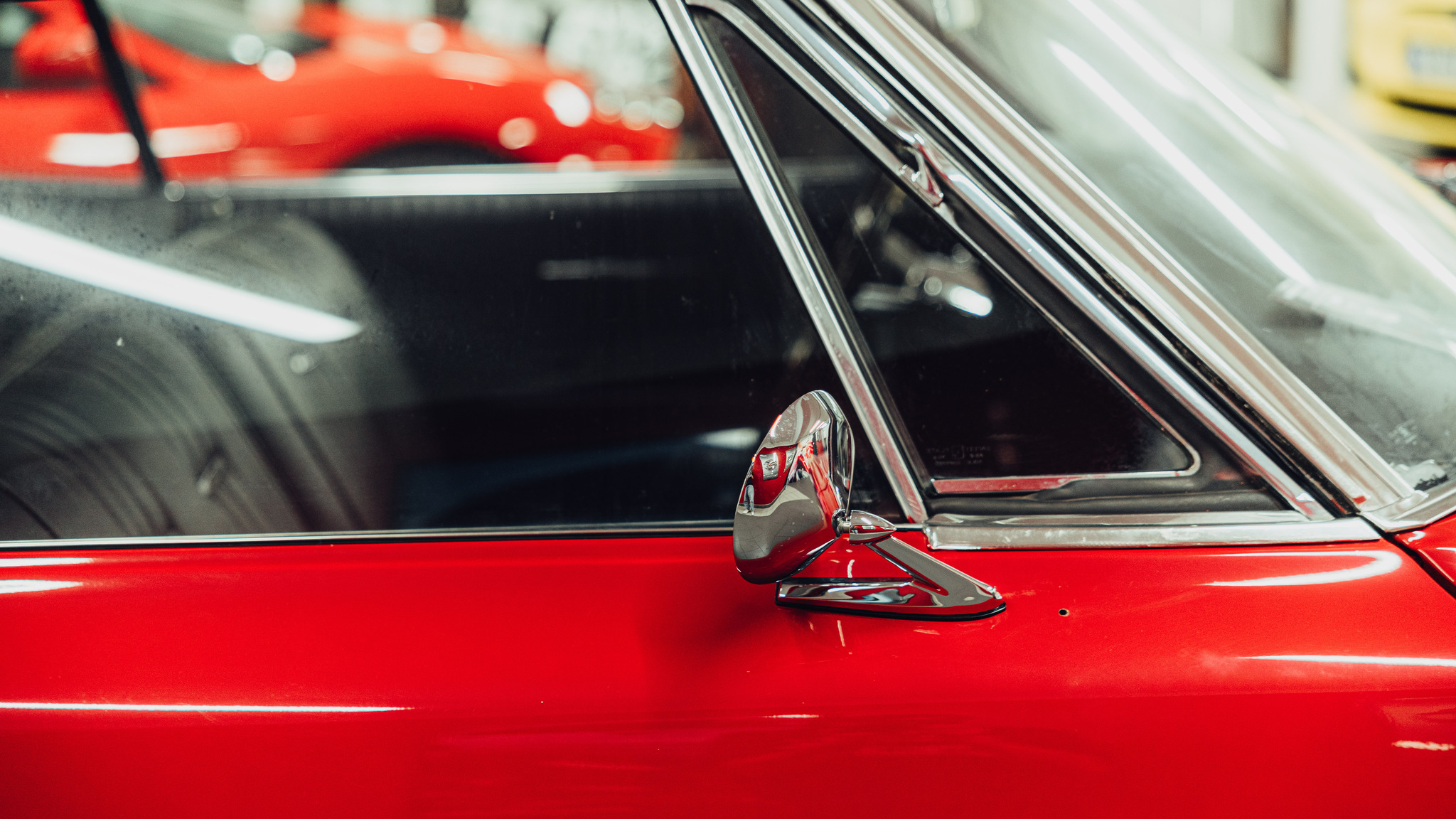 Exterior image of 1965 Pontiac Bonneville Cabriolet 6.4 V8