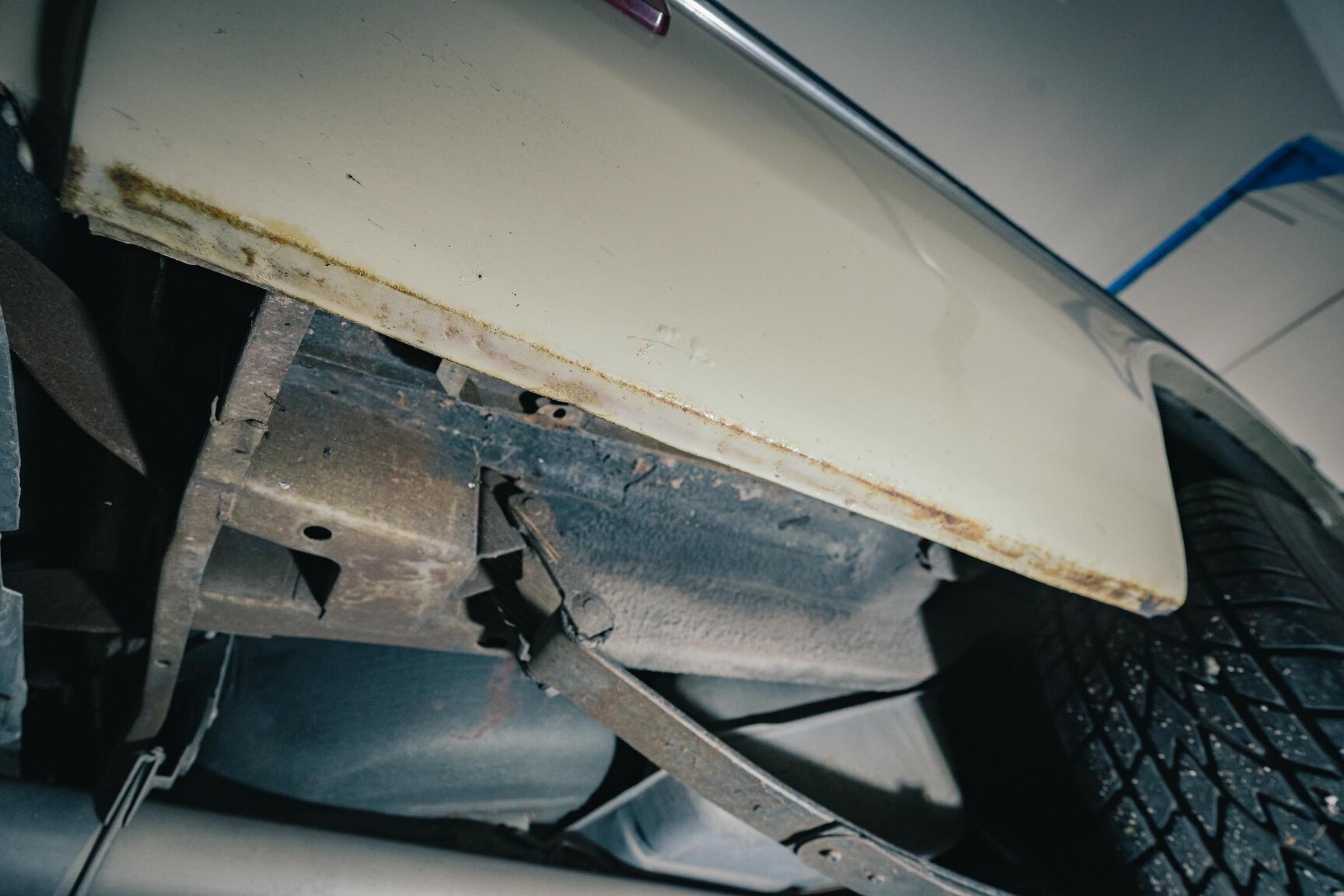 Image of 1972 Plymouth Duster 360 (48) mechanics