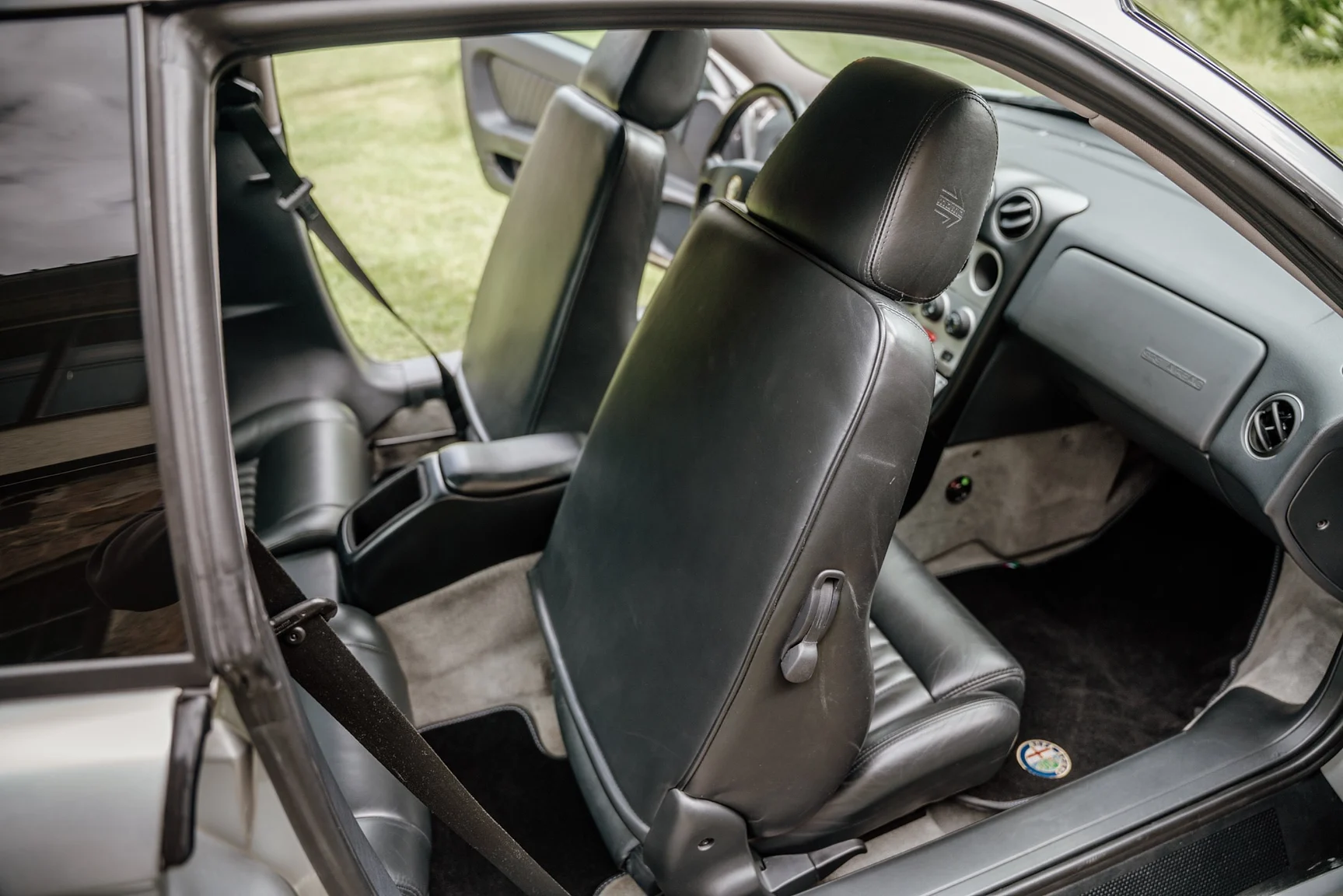 Innenraumfoto von 1999 Alfa Romeo GTV V6 3,0 24V (12)