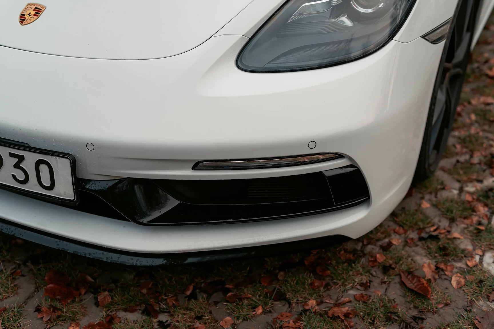 Exteriörbild på 2017 Porsche 718 Cayman S (28)